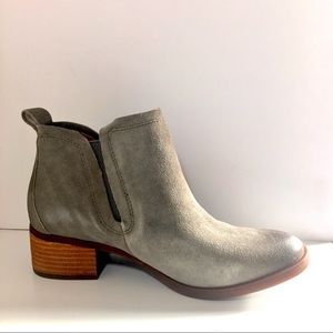 Korks Tea Suede Boot Dark Taupe